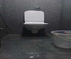 Golden Sands Dormitory & Single AC Rooms