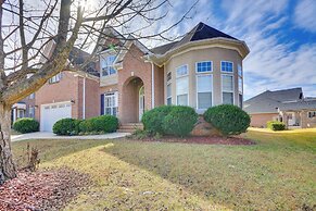 10 Mi to Dtwn Greensboro: Family Gem w/ Yard