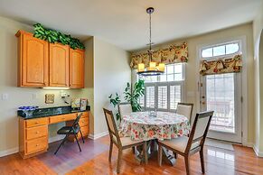 10 Mi to Dtwn Greensboro: Family Gem w/ Yard