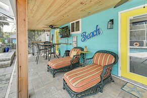 Charming Art-filled Cottage w/ Private Pool!