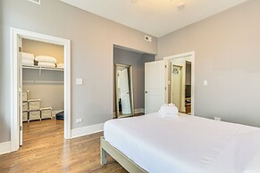 5 Mi to Dtwn: Ukrainian Village Apartment!
