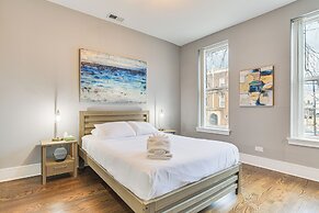 5 Mi to Dtwn: Ukrainian Village Apartment!