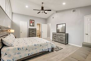 10 Mi to Dtwn Houston: Dog-friendly Home w/ Yard!