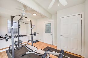 Apt 15 Mi to Dtwn San Antonio: Nurse's Haven!