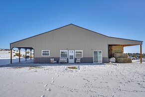 Mtn-view Hideaway w/ Wood Stove in Pueblo!