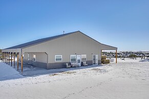 Mtn-view Hideaway w/ Wood Stove in Pueblo!