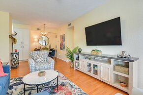 1 Mi to Shore: Condo w/ Pool Access in Galveston
