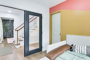 6 Mi to Spectrum Center: Spacious Getaway w/ Deck