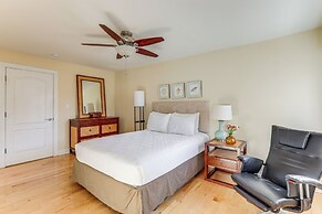 Steps to Shore: Spacious Atlantic City Retreat!