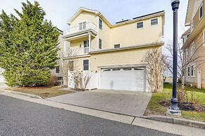 Steps to Shore: Spacious Atlantic City Retreat!