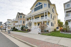 Steps to Shore: Spacious Atlantic City Retreat!