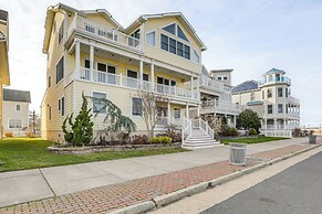 Steps to Shore: Spacious Atlantic City Retreat!