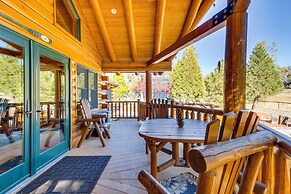33 Mi to Yosemite NP: Custom Log Home w/ Deck!