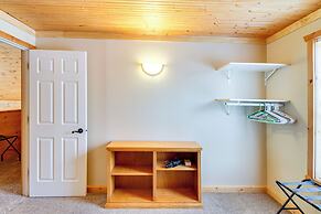 6 Mi to Spider Lake ATV Trails: Cabin w/ Fire Pit