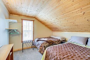 6 Mi to Spider Lake ATV Trails: Cabin w/ Fire Pit