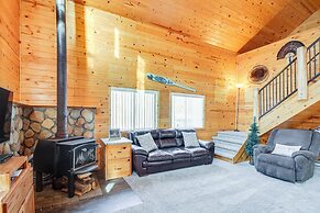 6 Mi to Spider Lake ATV Trails: Cabin w/ Fire Pit