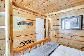 6 Mi to Spider Lake ATV Trails: Cabin w/ Fire Pit