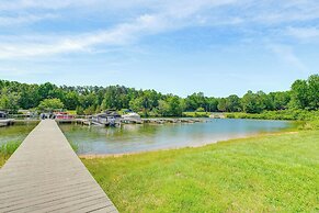 Hot Tub & Amenity Access: Lake Anna Retreat!