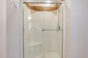 Hot Tub & Amenity Access: Lake Anna Retreat!