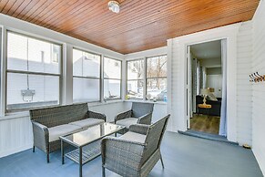 2 Mi to Dtwn: Syracuse Gem w/ Screened Porch