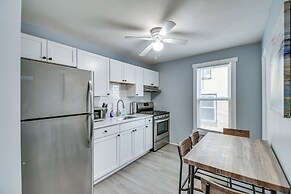 2 Mi to Dtwn Syracuse: Cozy Updated Apt!
