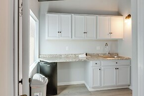 6 Mi to Hiking: Apartment in Frazier Park
