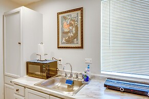 Hike & Explore: Studio Stay in Frazier Park