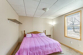 1 Mi to Downtown: Welcoming Winona Duplex