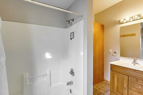 1 Mi to Downtown: Welcoming Winona Duplex