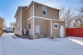 1 Mi to Downtown: Welcoming Winona Duplex