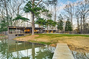 Fire Pits + Gazebo: Lakefront Escape in Terry!