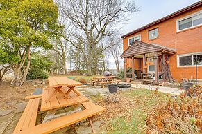 Rustic Chic Retreat: 4 Mi to Kennywood!