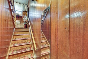 Rustic Chic Retreat: 4 Mi to Kennywood!