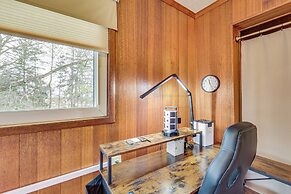 Rustic Chic Retreat: 4 Mi to Kennywood!