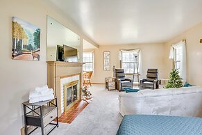 Walk to Centennial Park: Apartment w/ Garage!