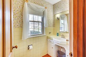 Walk to Centennial Park: Apartment w/ Garage!