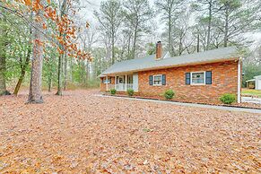 6 Mi to Salisbury: Forest-view Sanctuary!