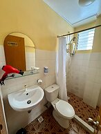 Ocean Breeze Inn Boracay