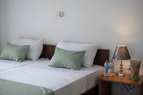 Greenwood Edge Kandy