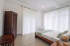 Greenwood Edge Kandy