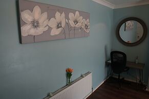 Detached Homestay With Private Rooms