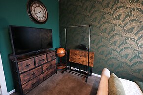 Detached Homestay With Private Rooms