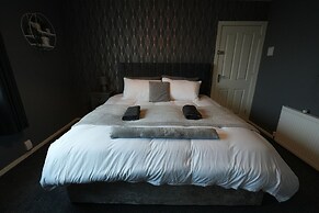 Detached Homestay With Private Rooms