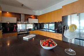 Villa Mirtylla luxury retreat. Pool Gym