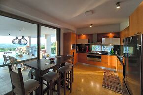 Villa Mirtylla luxury retreat. Pool Gym