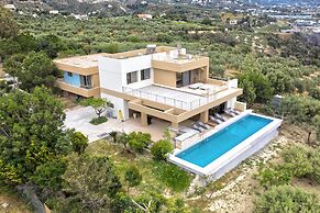 Villa Mirtylla luxury retreat. Pool Gym