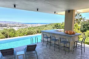 Villa Mirtylla luxury retreat. Pool Gym