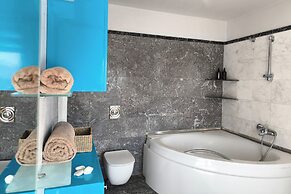 Villa Mirtylla luxury retreat. Pool Gym