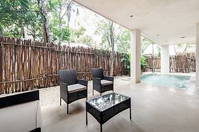 Jungle Resort Suites & Private Pool