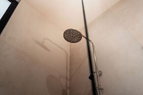 Jungle Resort Suites & Private Pool